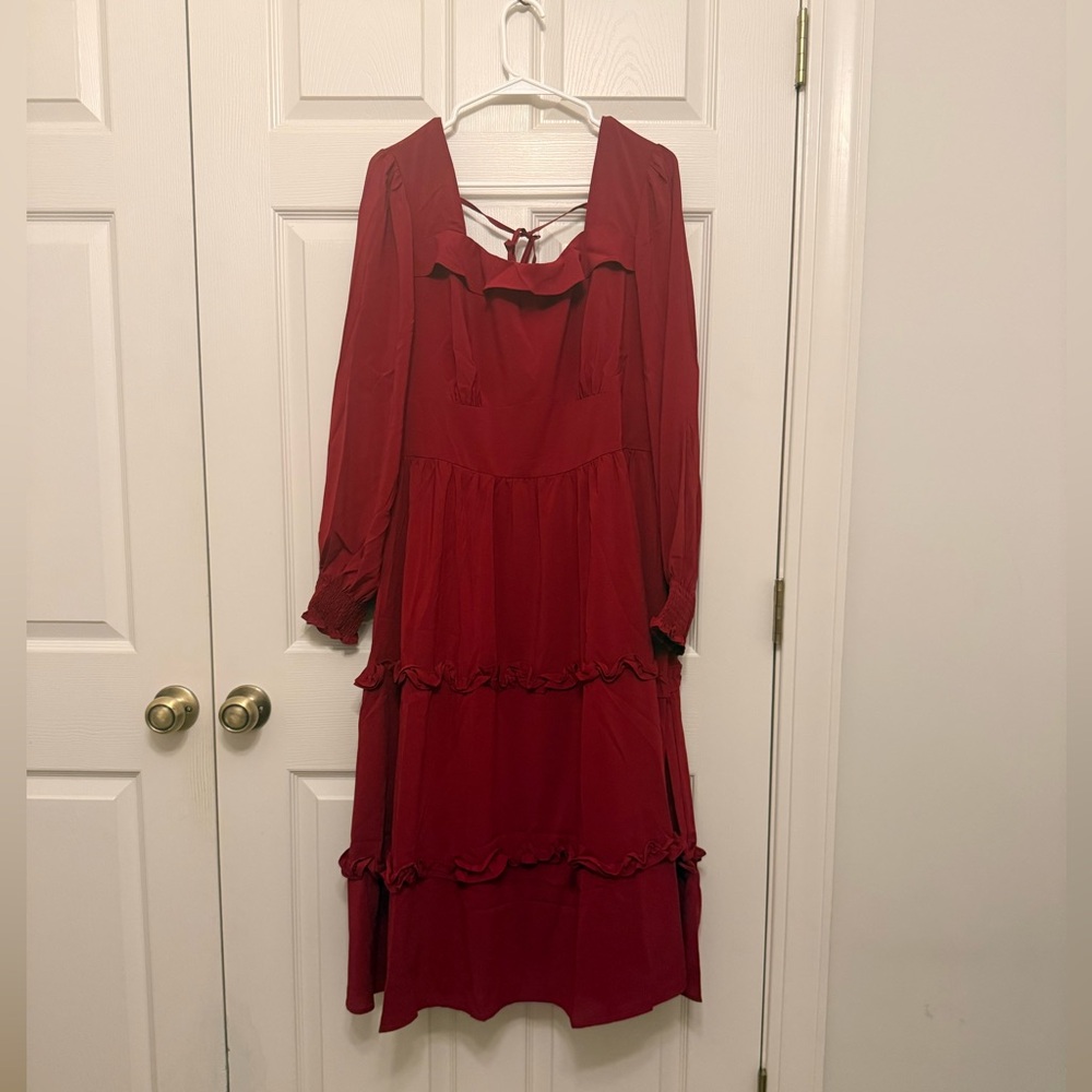 Women’s Red Tiered Long-Sleeve Dress